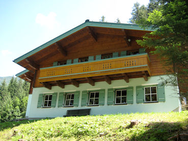 Click here for summer apartments Austria room photos and your family holiday will begin.